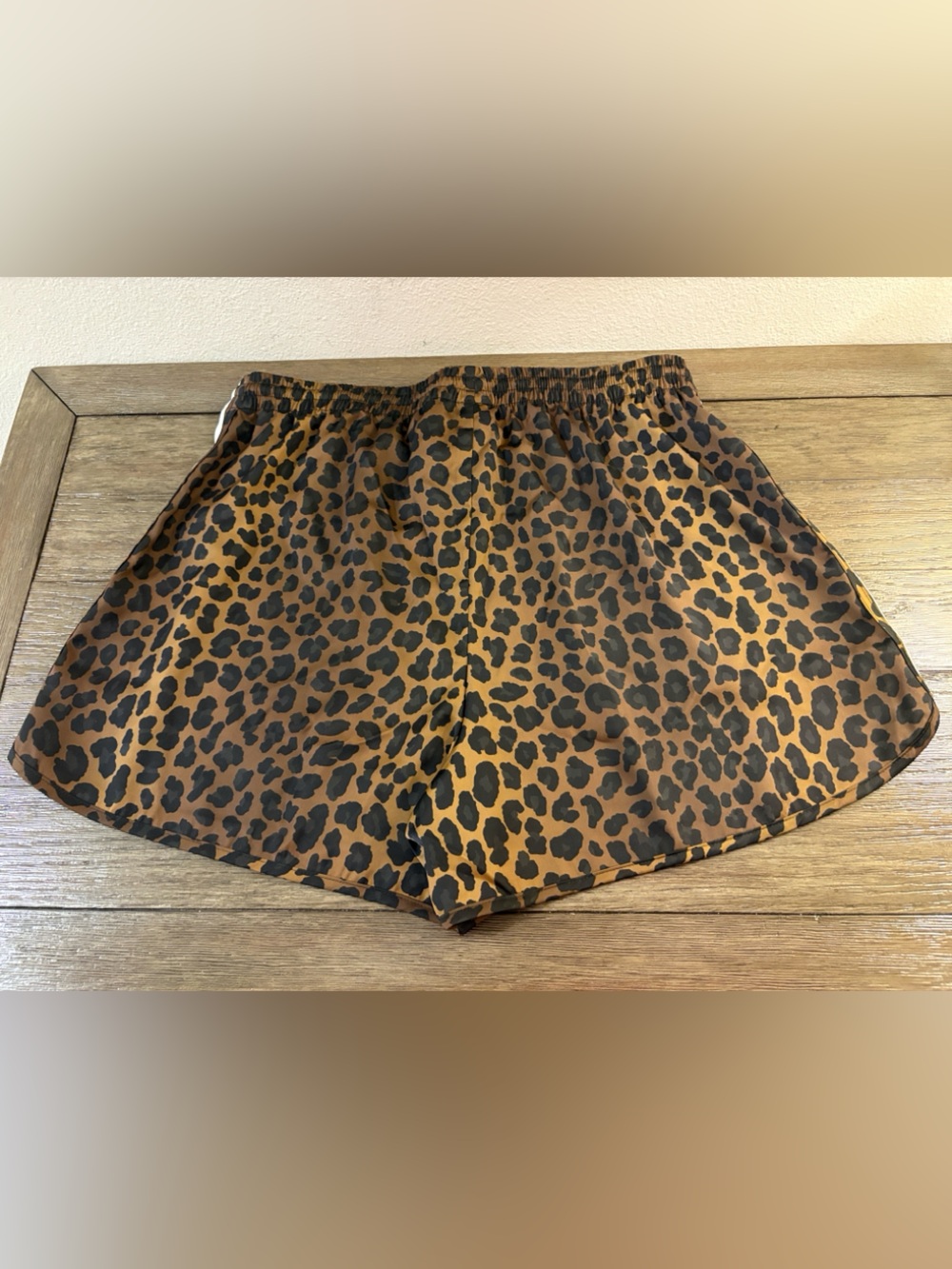 NWT [adidas] Originals Satin Lightweight Sprinter Shorts Leopard Print Womens XL - Picture 12 of 16